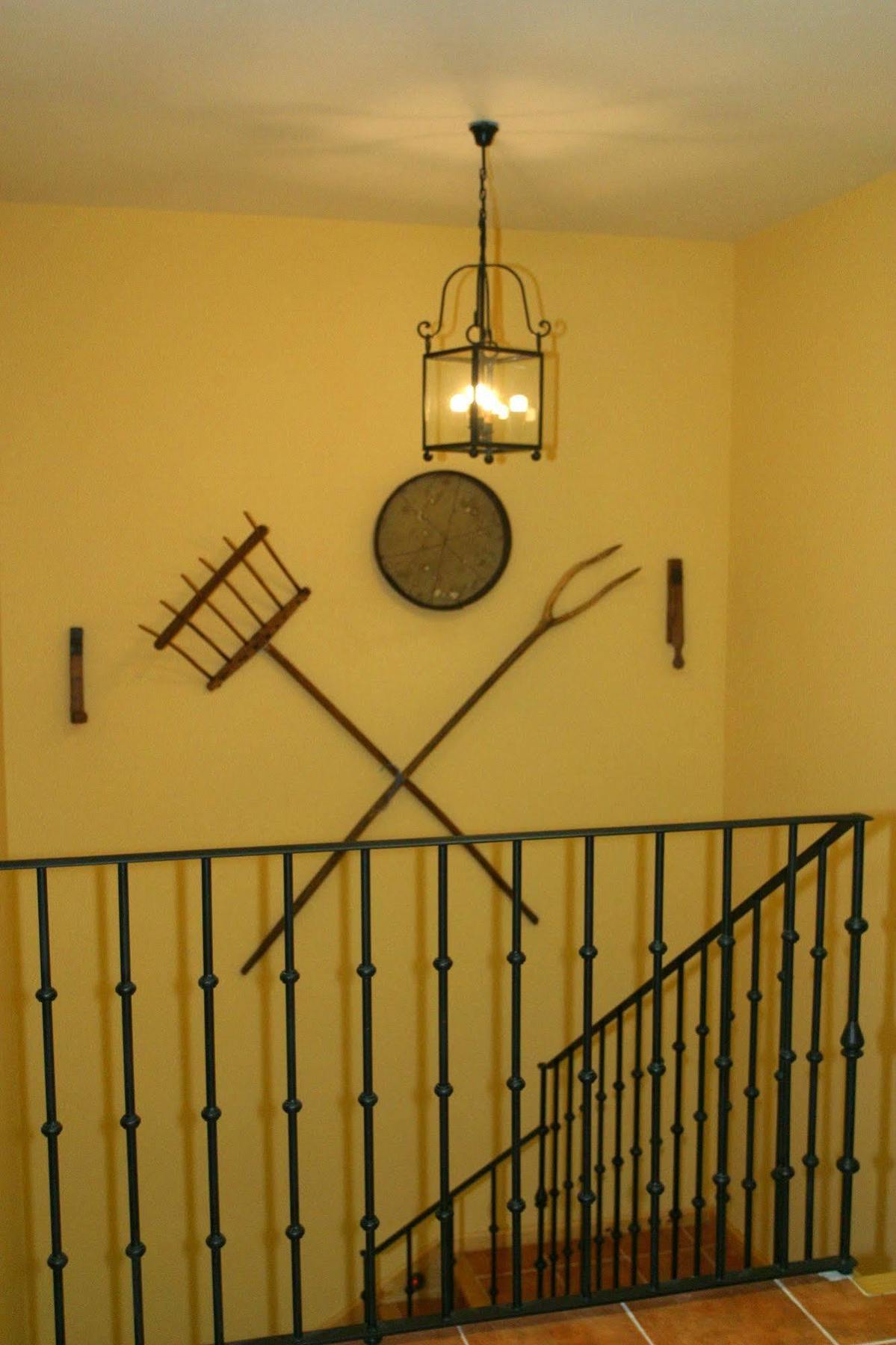 Hotel Y Apartamentos La Casa Rural ชินชอน ภายนอก รูปภาพ